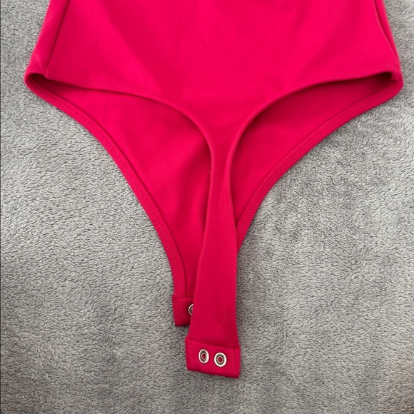 Express Body Contour neon berry bodysuit - Picture 4 of 6